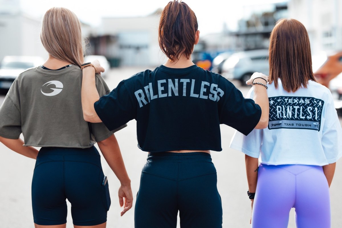 Stylish and Strong: Your Guide to Women's Gym T-Shirt Trends - Urban Gym Wear