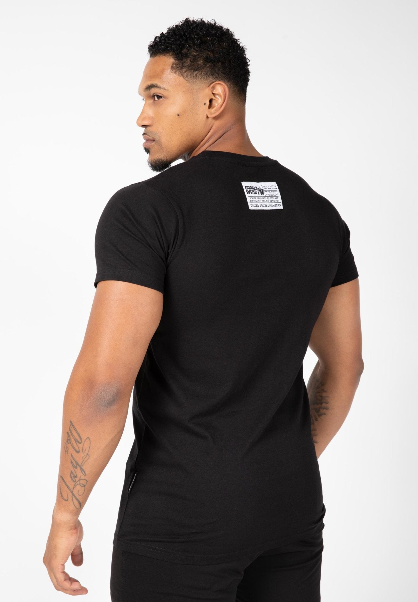 Gorilla Wear Classic T-Shirt - Black/Gold - Urban Gym Wear