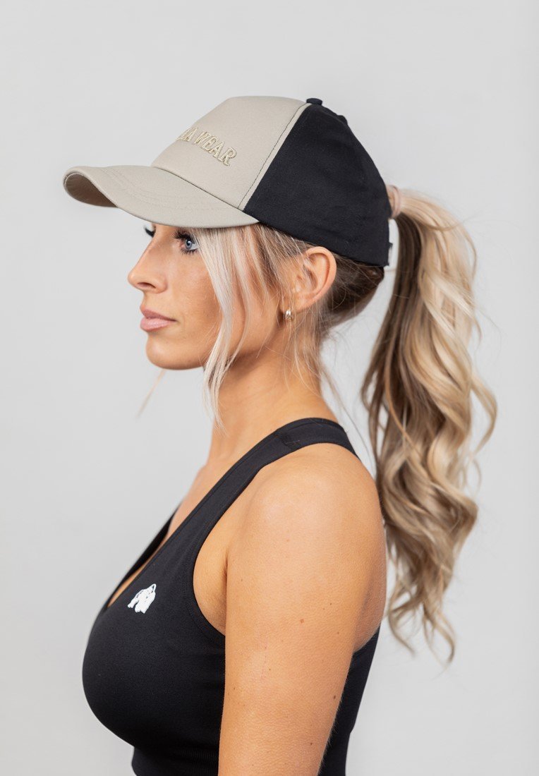 Gorilla Wear Sharon Ponytail Cap Beige/Black Urban Gym Wear