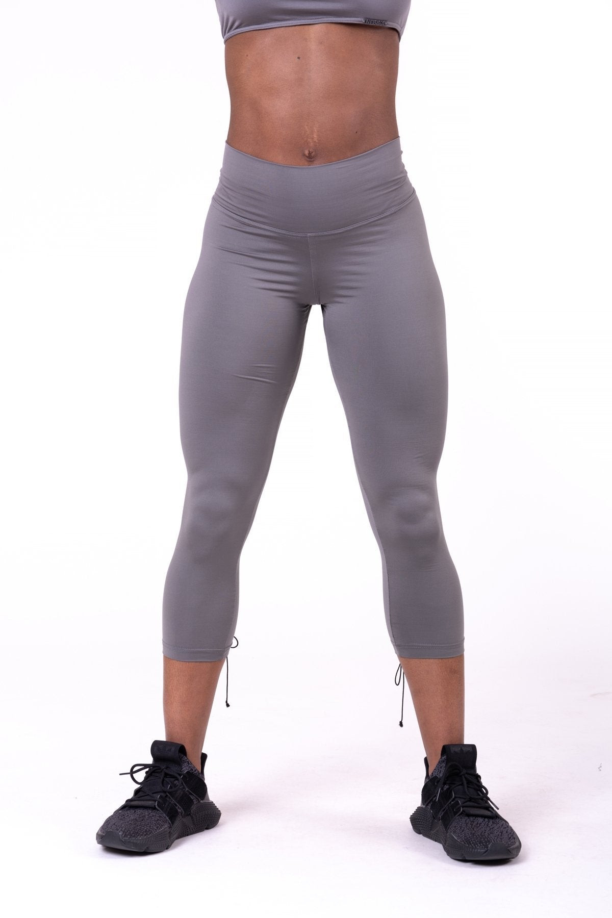 Nebbia - Lace it up! with these perfectly fitting 7/8 leggings