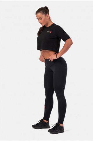 Nebbia Minimalist Logo NEBBIA Crop Top 600 - Black - Urban Gym Wear