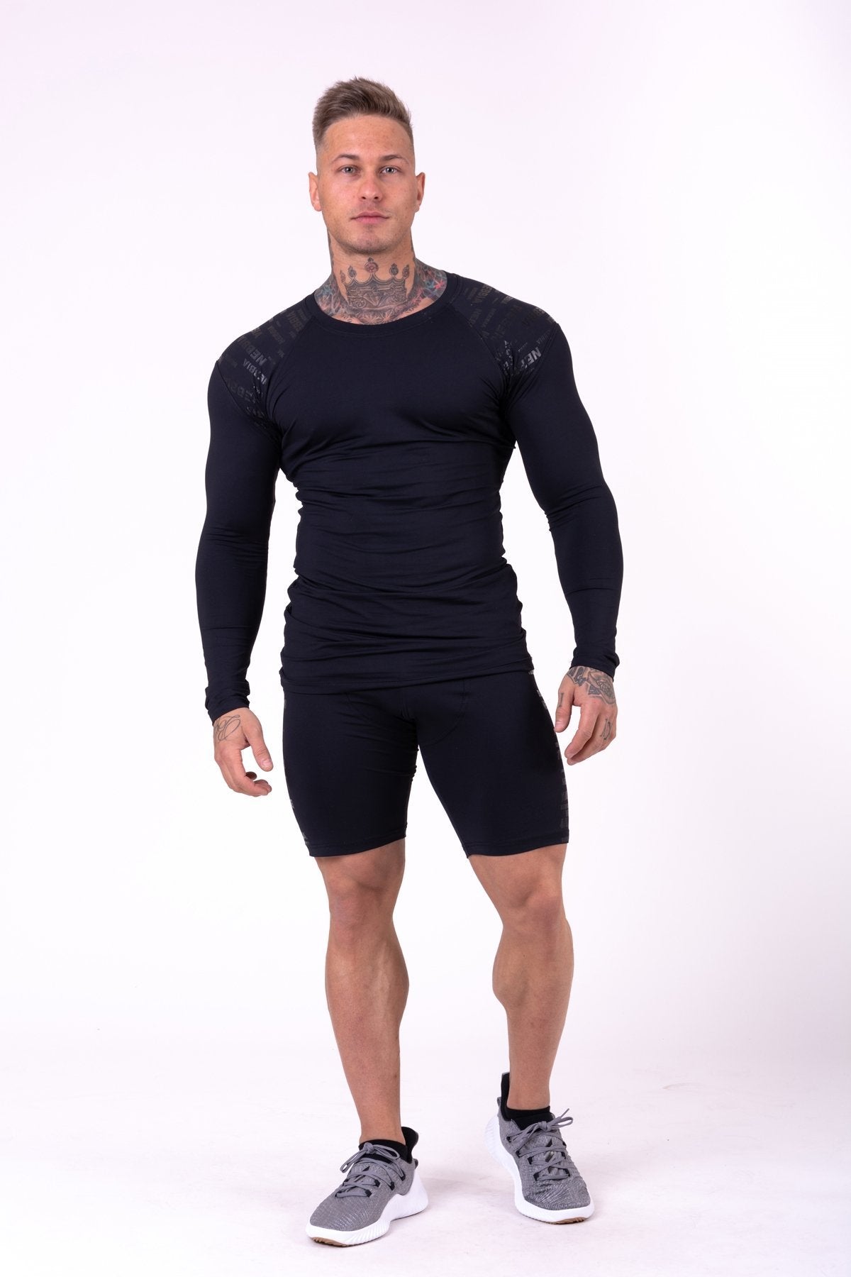 Nebbia Hero Compression Shirt 146 - Black – Urban Gym Wear